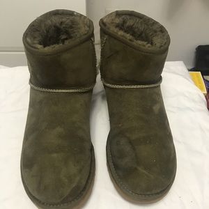 Ugg ankle boot!